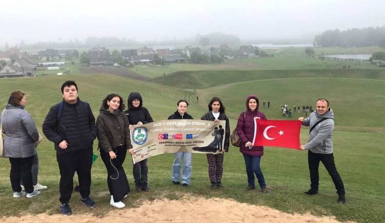 Tirebolu Anadolu Lisesinin Avrupa hareketliliği sürüyor
